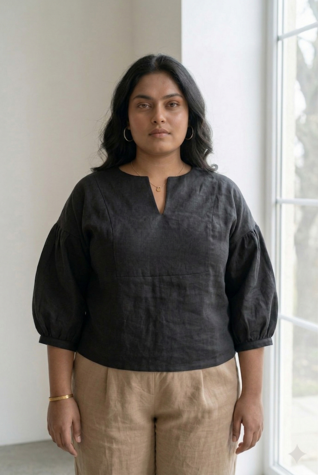 "Plus Size Black Premiu Cotton Tunic Top with Balloon Sleeves & V-Notch Neck"
