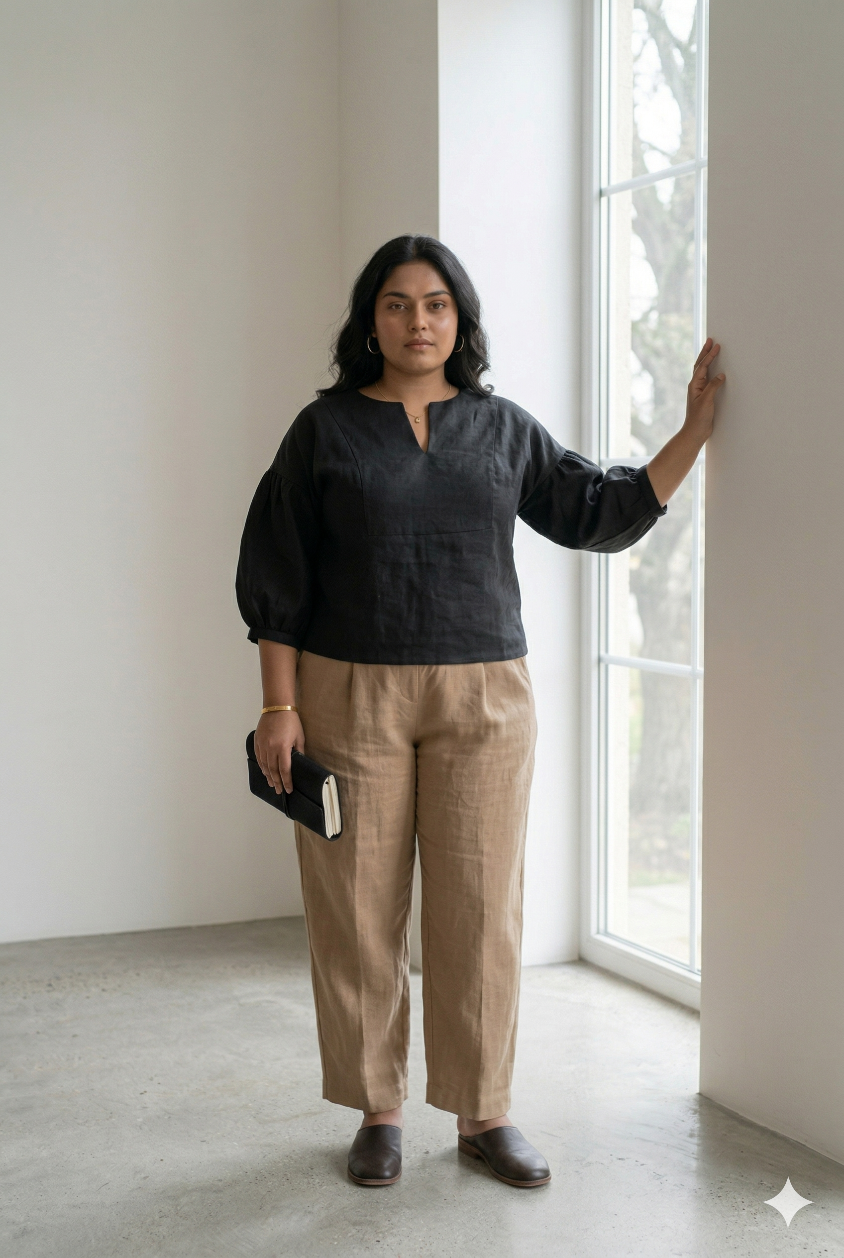 "Plus Size Black Premiu Cotton Tunic Top with Balloon Sleeves & V-Notch Neck"